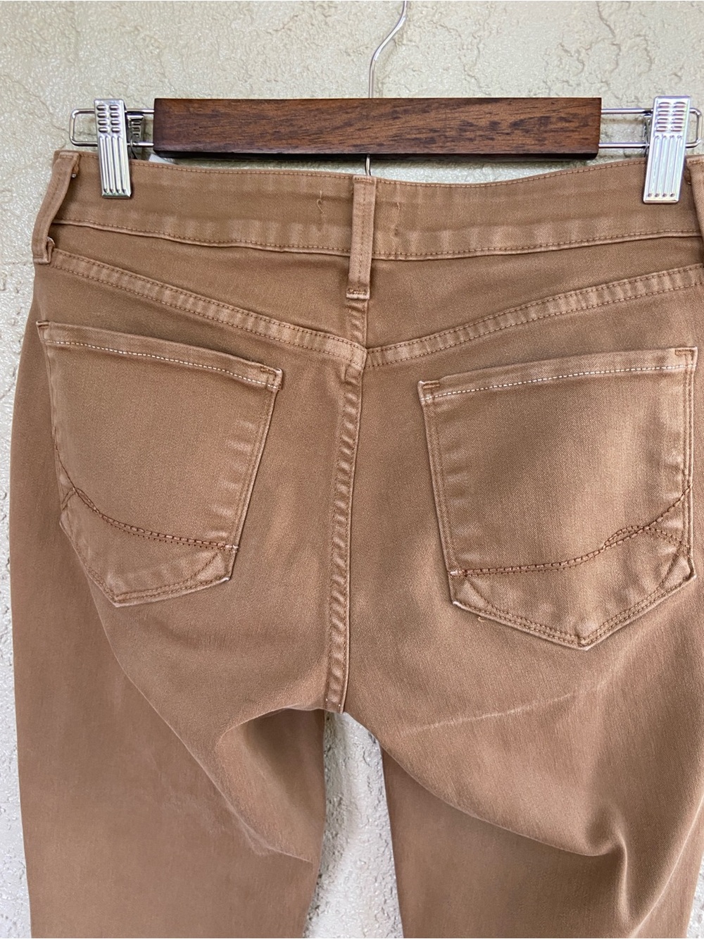 NYDJ Mid Rise LEGGING Stretch Jeans in Camel Brush Demin Size 2 - Picture 4 of 14